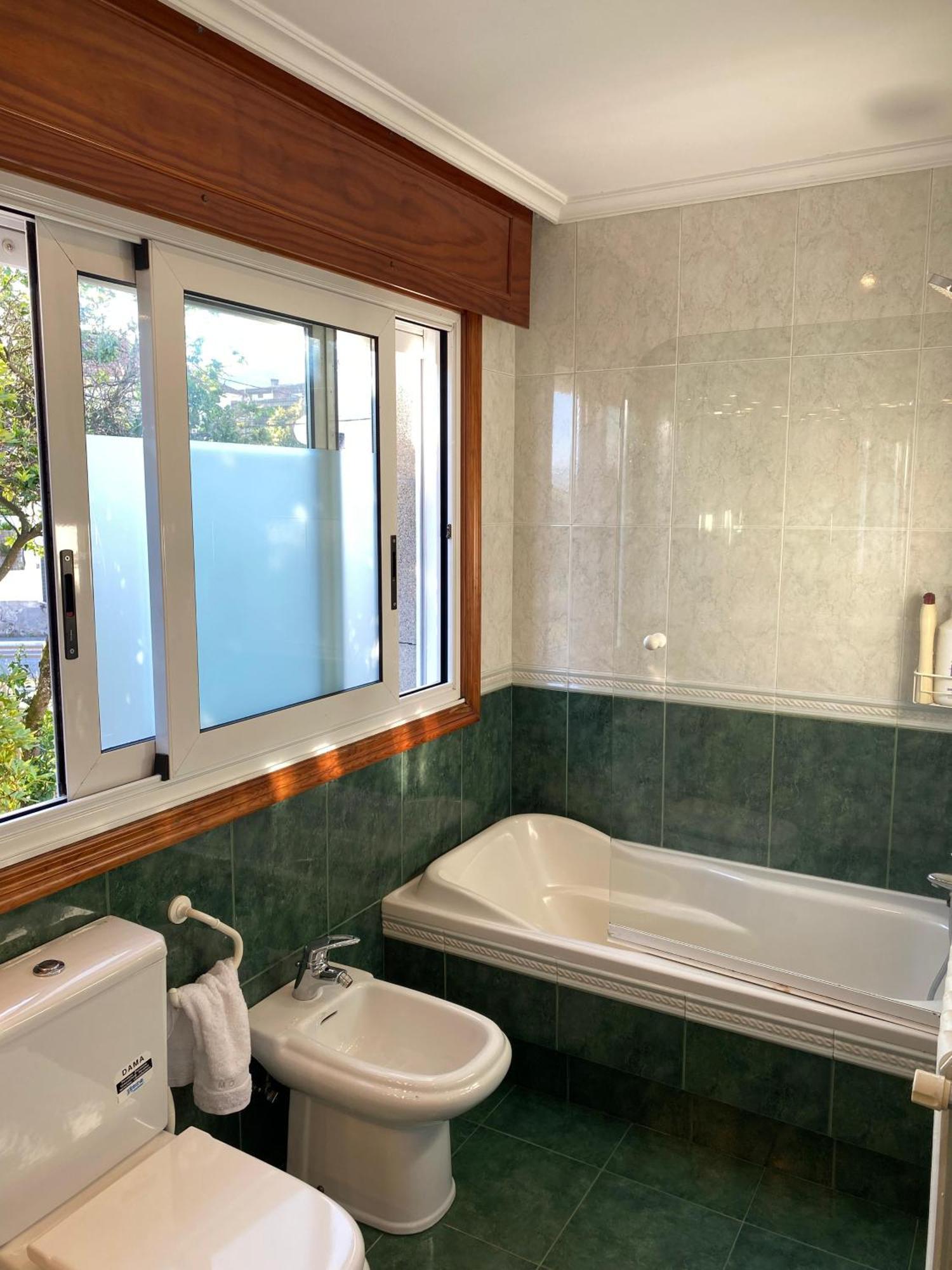 Chalet Adosado Independiente En Vigo - Canido Oya Exterior foto